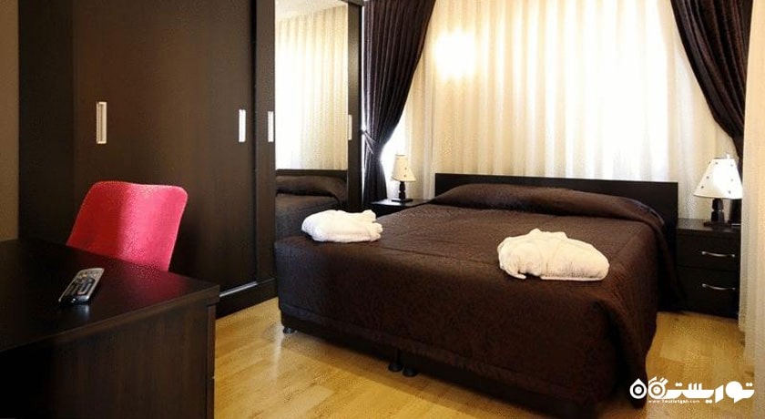 تخت بزرگ اتاق استاندارد